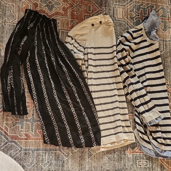 Medium Maternity Shirts See Pictures For Brands - Picture 11 of 11